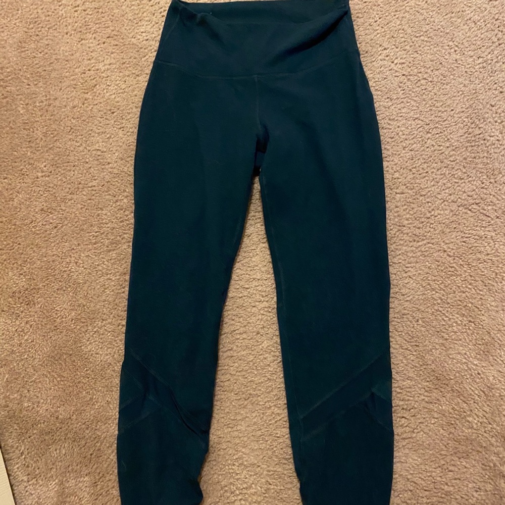Athletic leggings